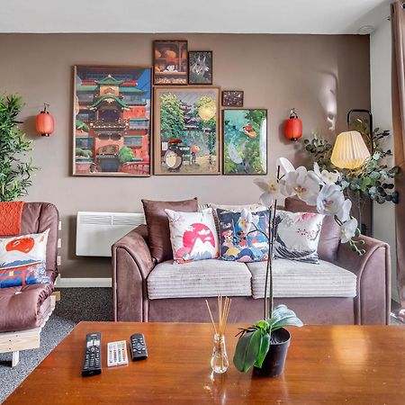 Anime Suite - Central And Free Parking With Netflix Birmingham Exteriör bild