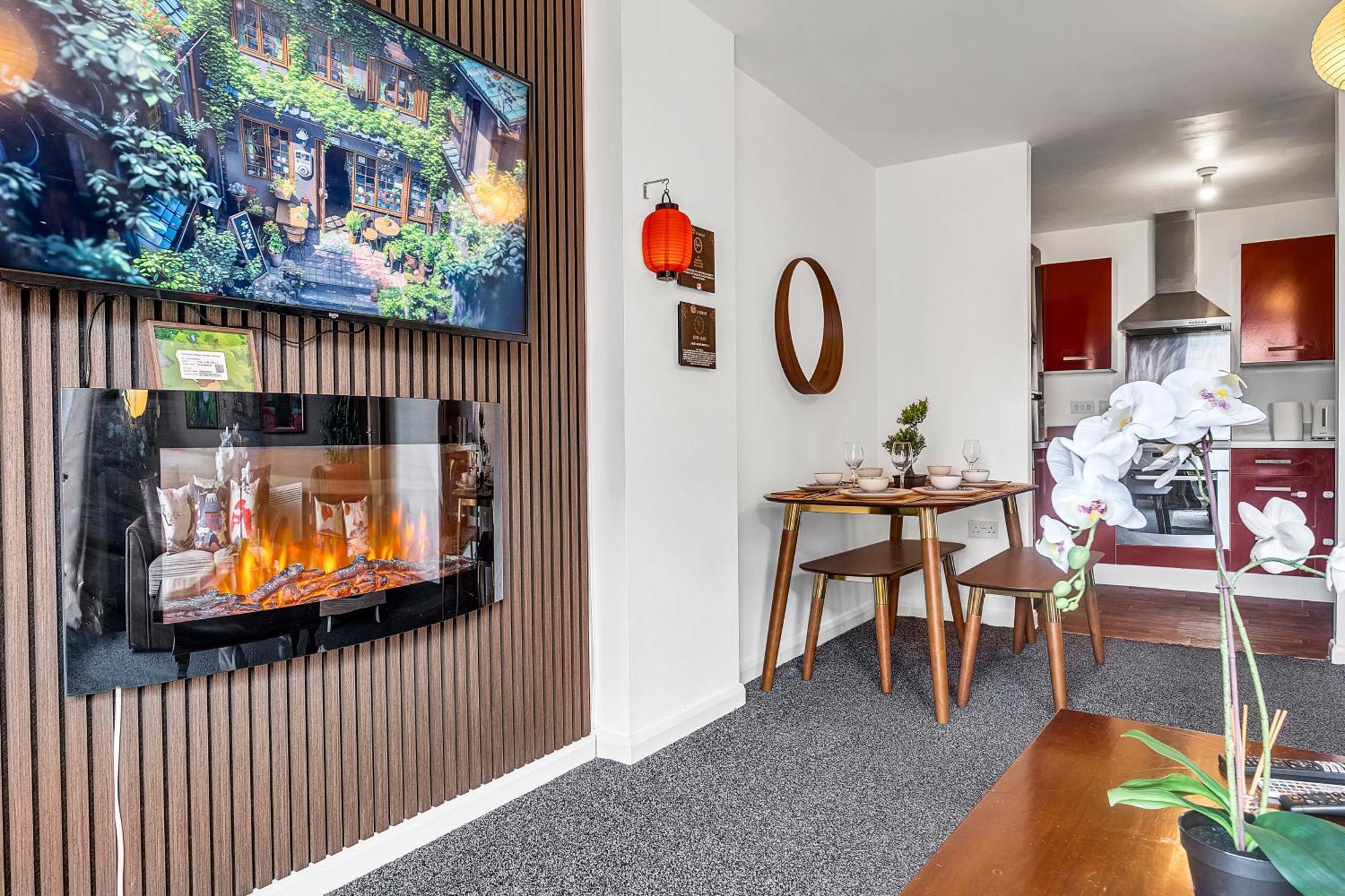 Anime Suite - Central And Free Parking With Netflix Birmingham Exteriör bild