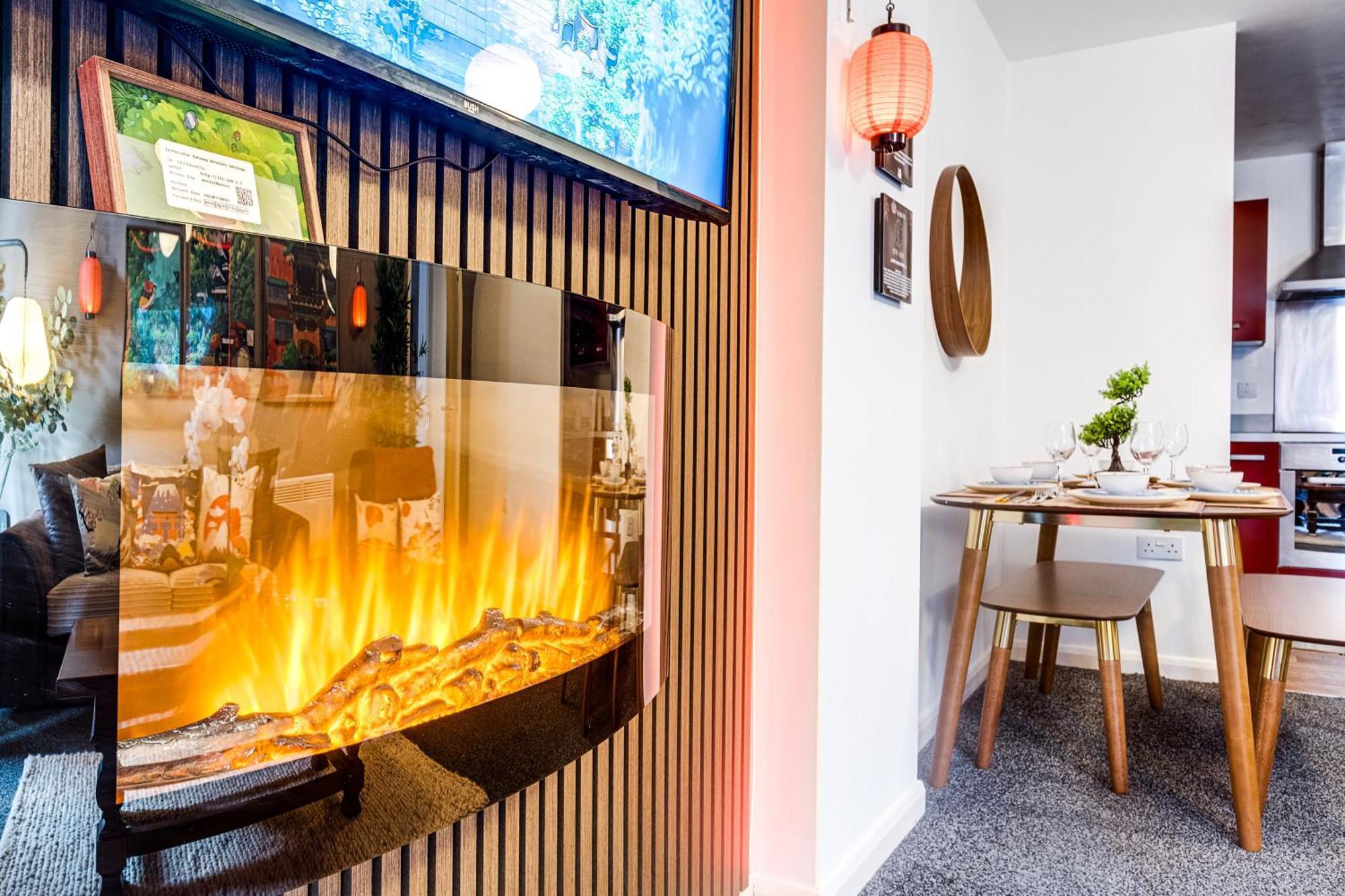 Anime Suite - Central And Free Parking With Netflix Birmingham Exteriör bild