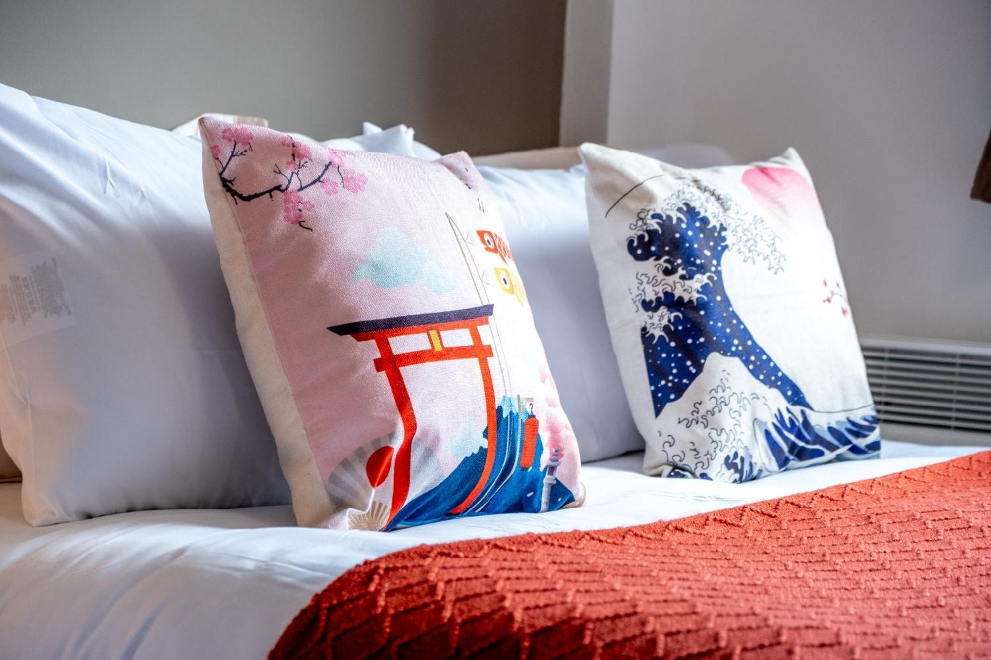 Anime Suite - Central And Free Parking With Netflix Birmingham Exteriör bild