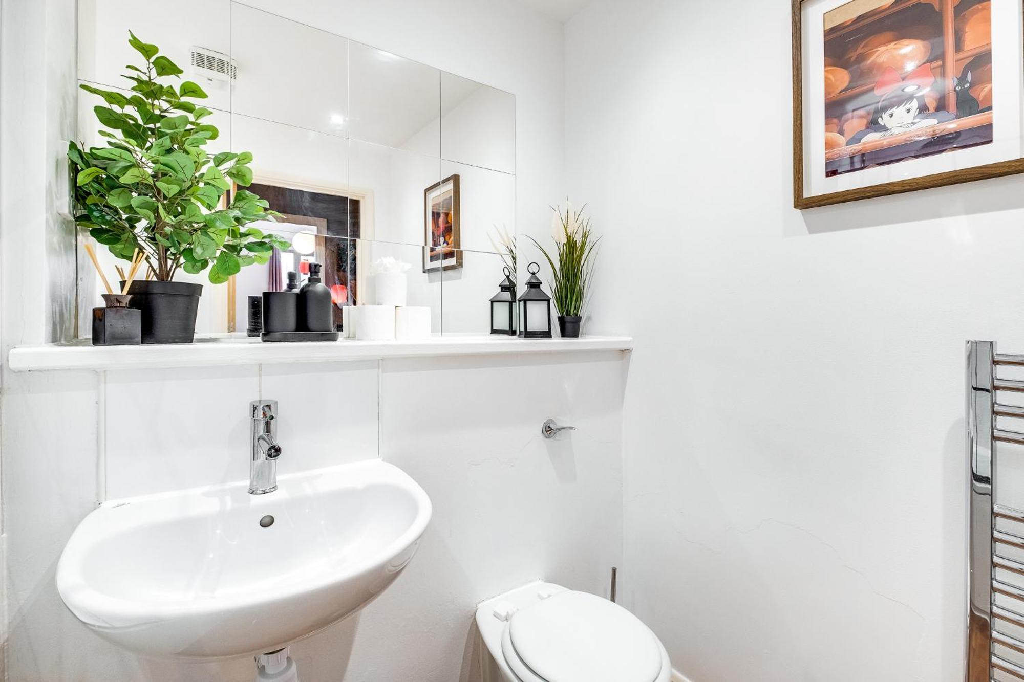Anime Suite - Central And Free Parking With Netflix Birmingham Exteriör bild